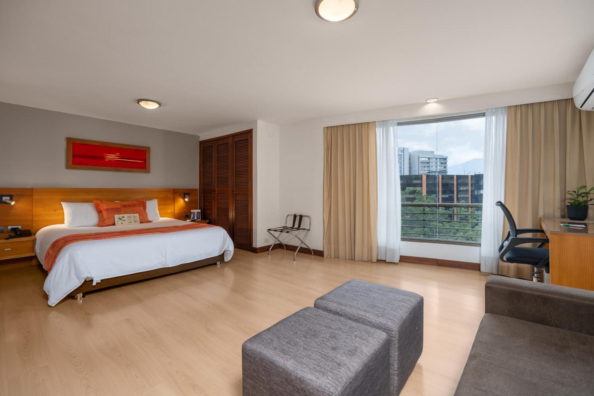 Leblon Suites Hotel ميديلين المظهر الخارجي الصورة